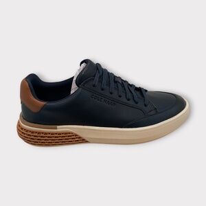 Mens Cole Haan GrandPro Halfcourt Skyweave Sneaker in Navy Blazer. C42287